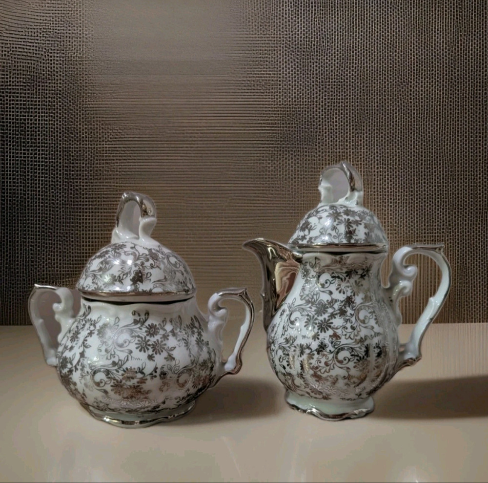 Vintage Ellepiesse Bavaria Miniature Tea Pot & Sugar Bowl Set – Silver & White